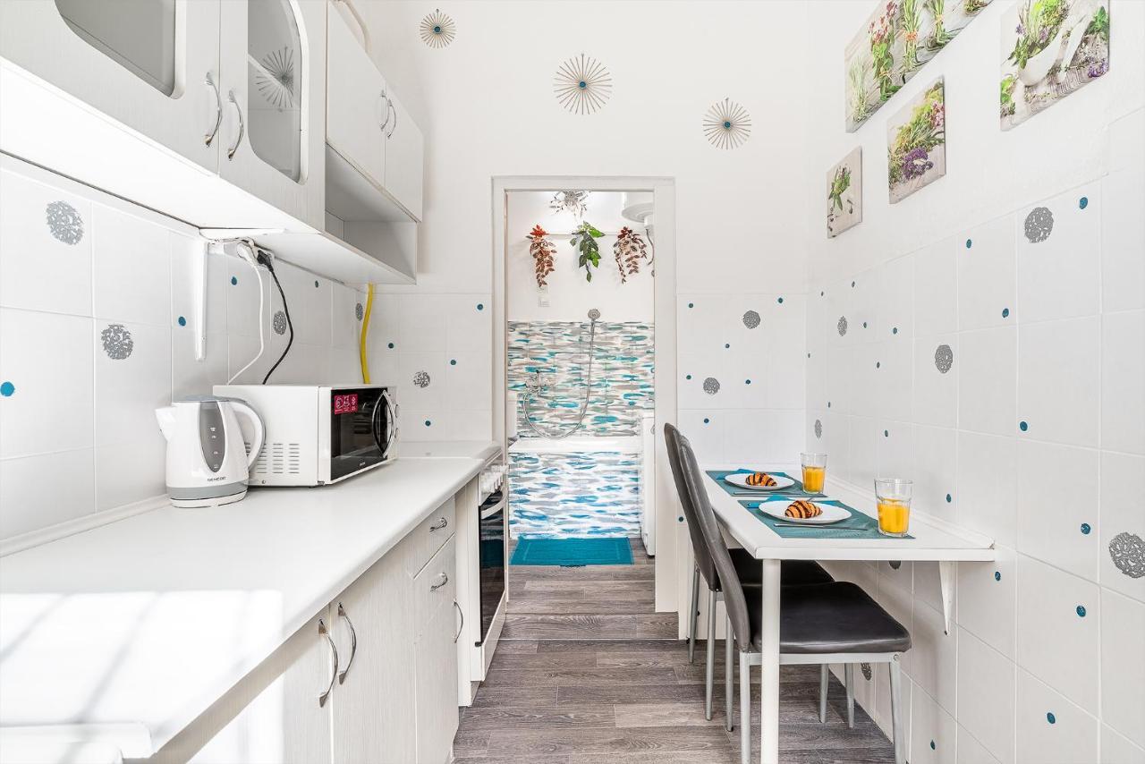 Sunny Dots Apartment - Free Parking! Budapest Esterno foto